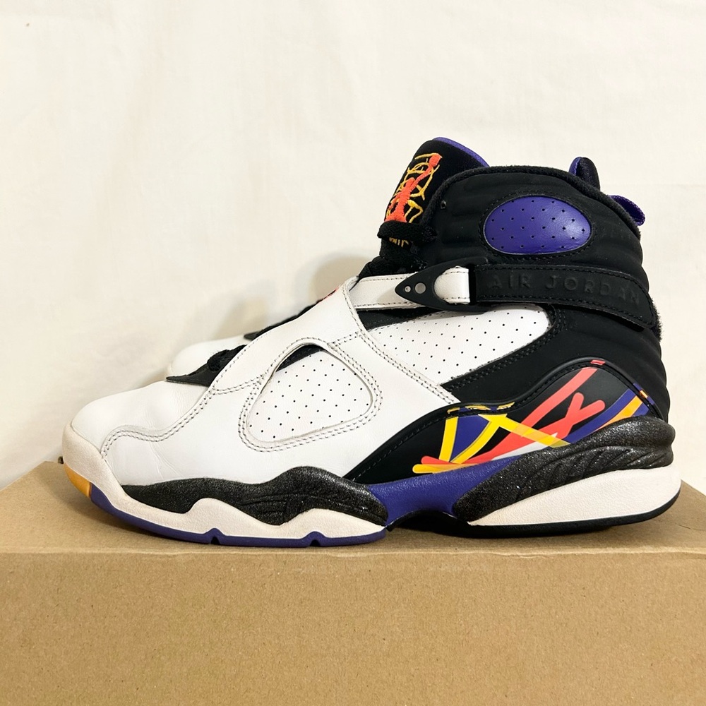 Jordan Retro 8 Three Peat size 8 305381-142 2015 PRE-OWNED - Picture 2 of 10